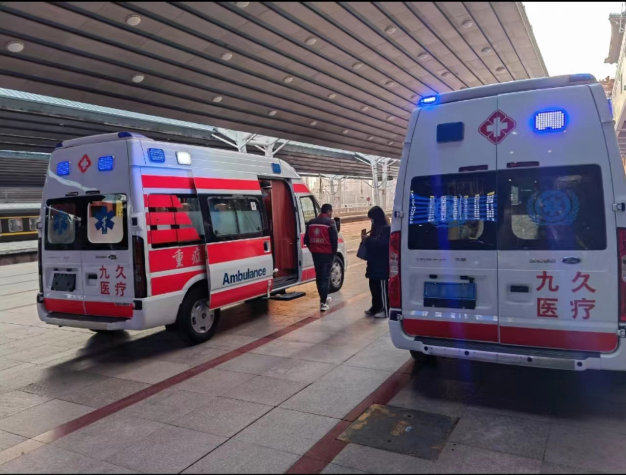 吉木乃县救护车长途转运